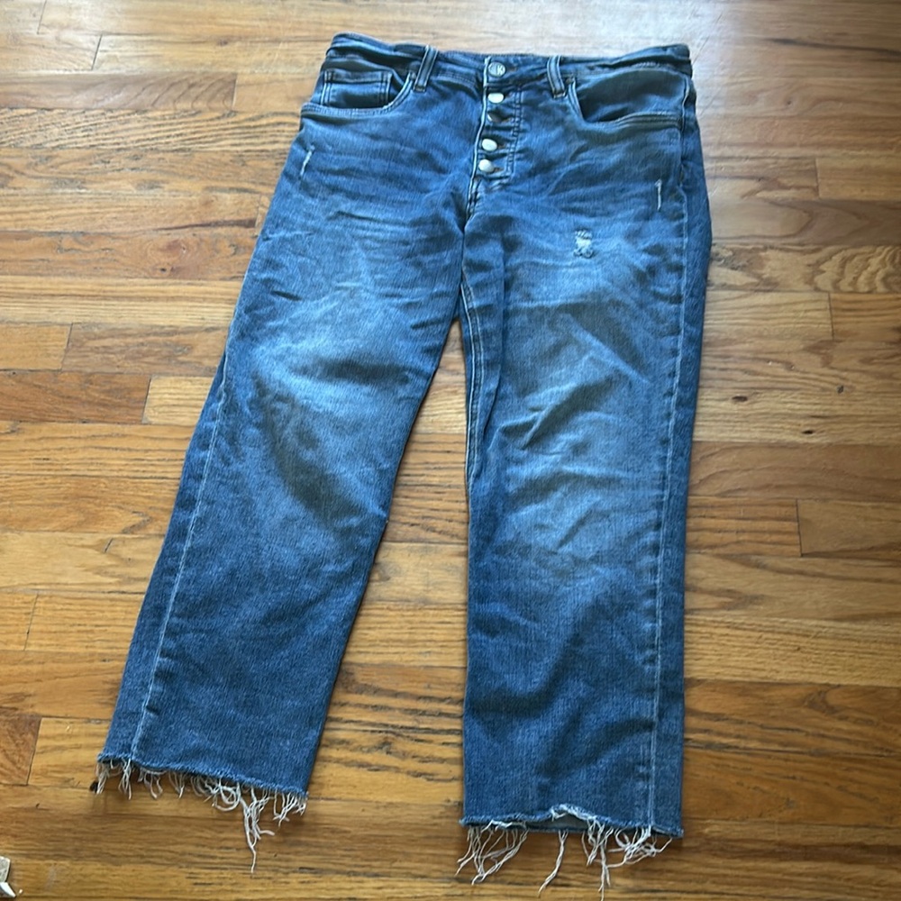 KUT Fab Ab Rachael mom jeans
High rise button fly 
NWOT